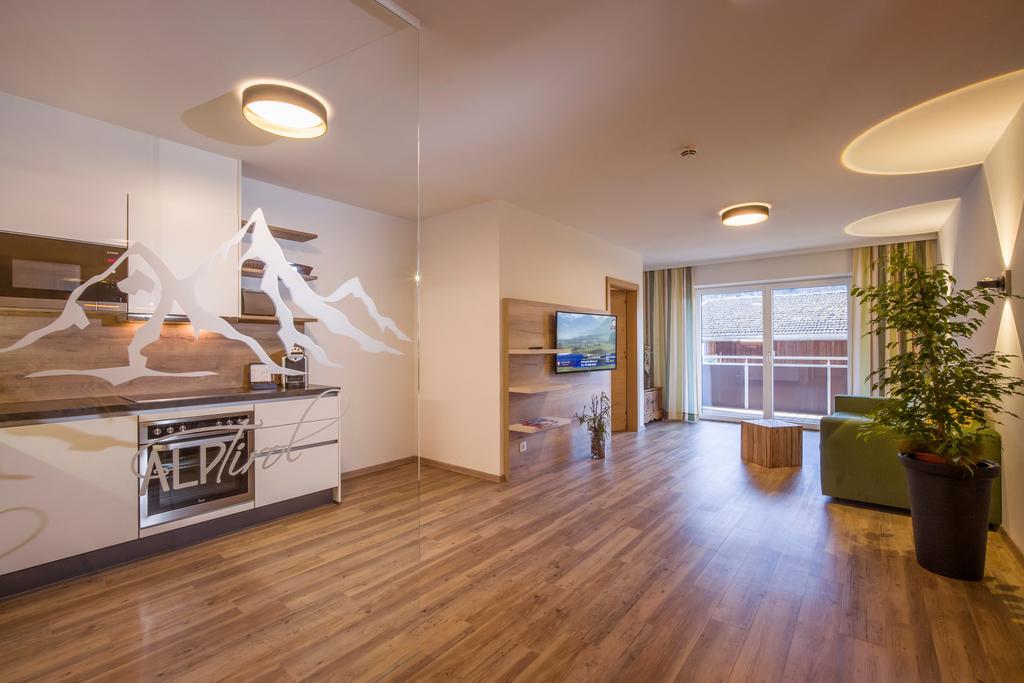 Aparthotel Alptirol Kaltenbach Exteriör bild