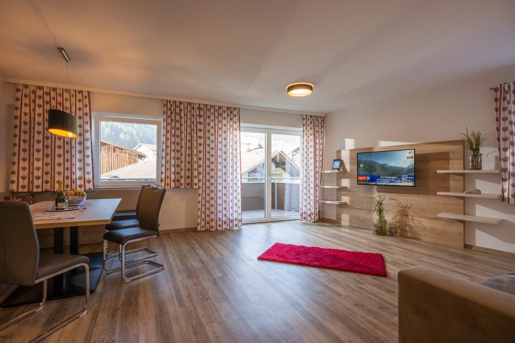 Aparthotel Alptirol Kaltenbach Exteriör bild